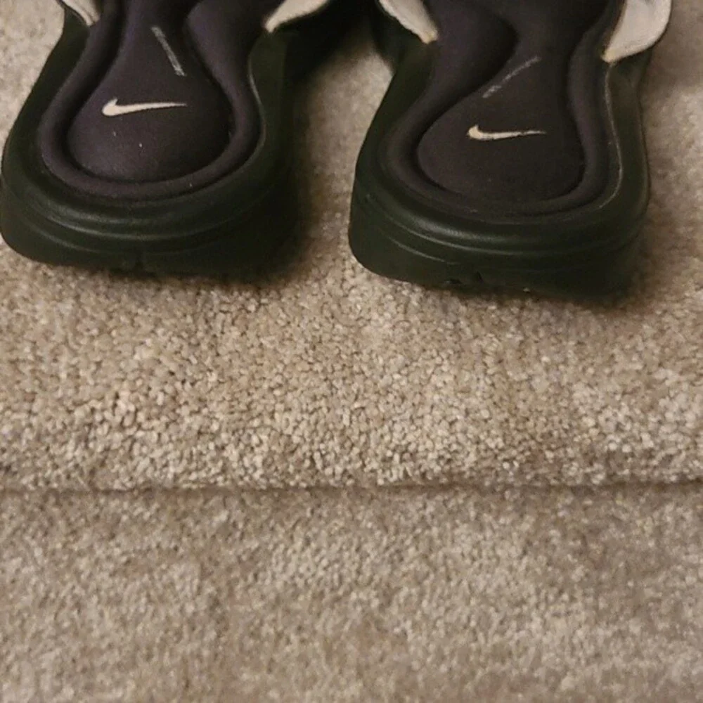 Nike Women's 360883-011 Black Comfort Footbed Slides Size 6